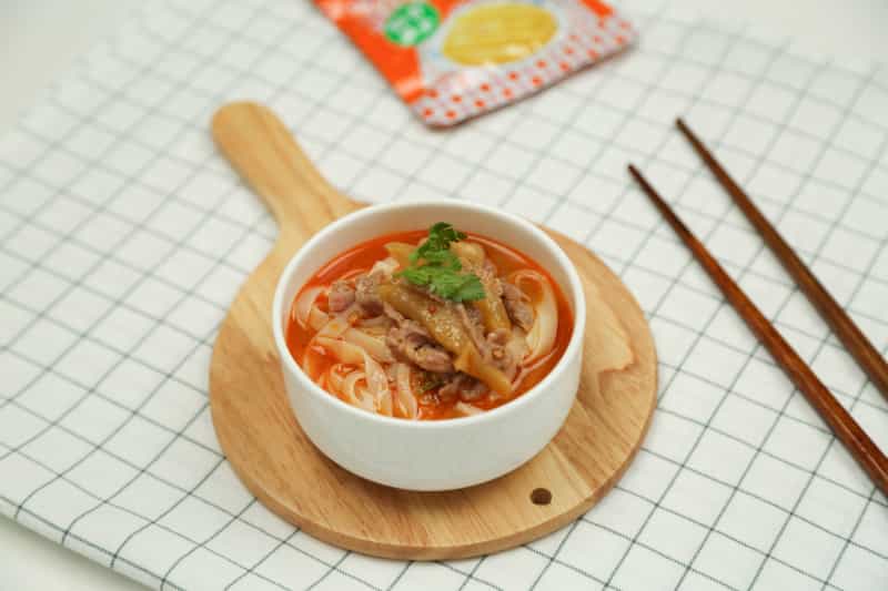 鮮香蘿蔔肉絲麵