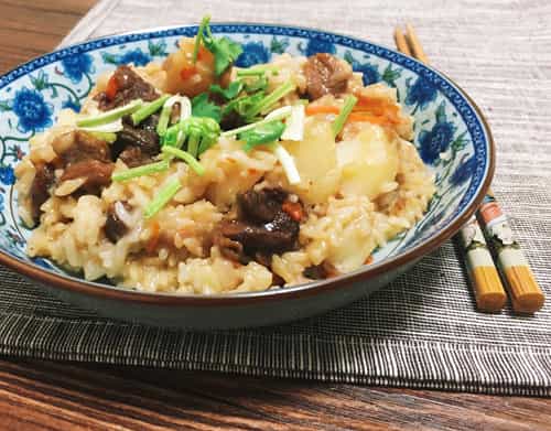 噴香羊肉燜飯
