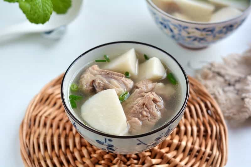 清香軟糯的腔骨芋頭湯