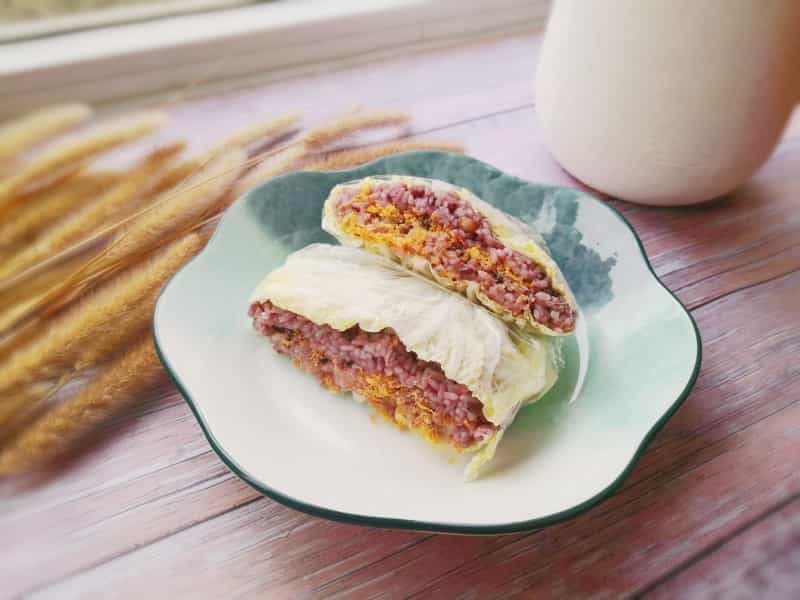 肉鬆飯糰