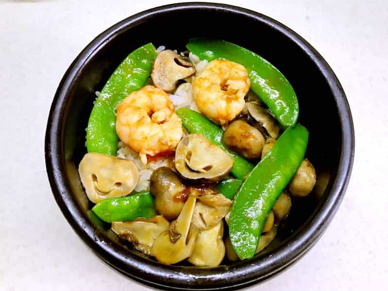 蝦仁草菇煲仔飯
