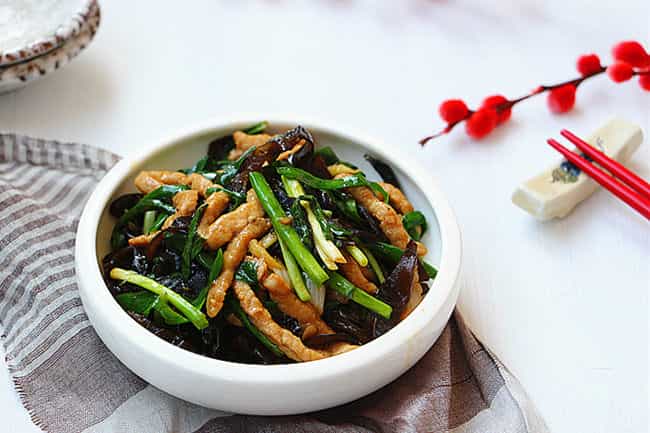 韭菜木耳炒肉絲