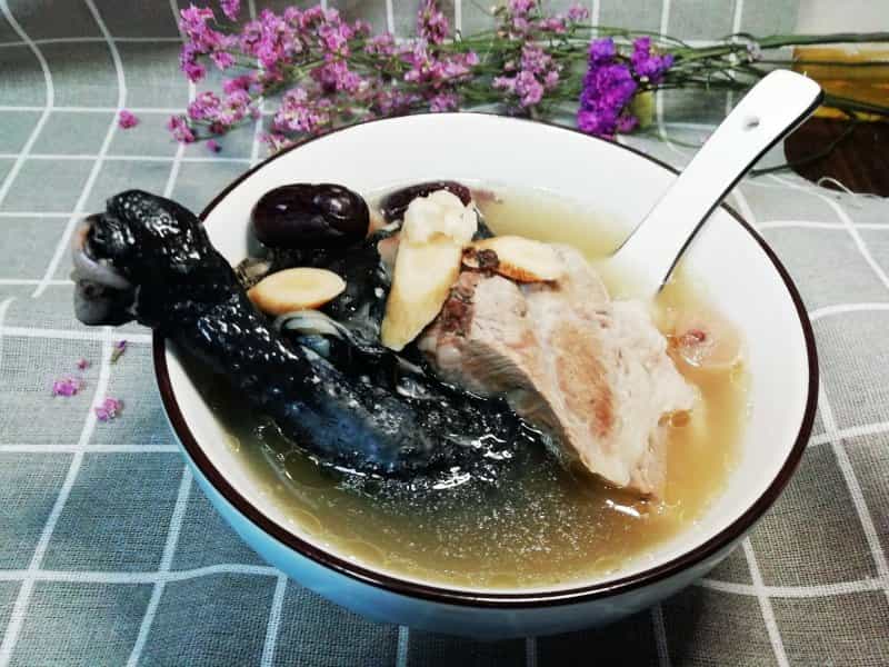 花旗參煲烏雞湯