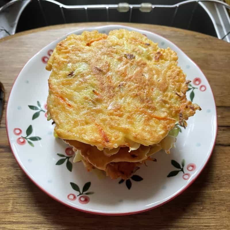 紅蘿蔔包菜雞蛋餅